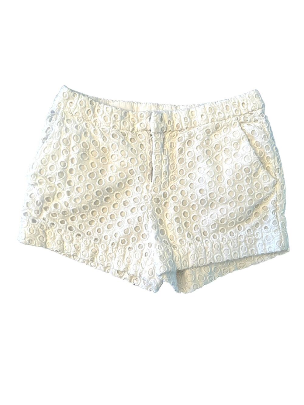 Baby Gap White Embroidered Eyelet Shorts. Size 2